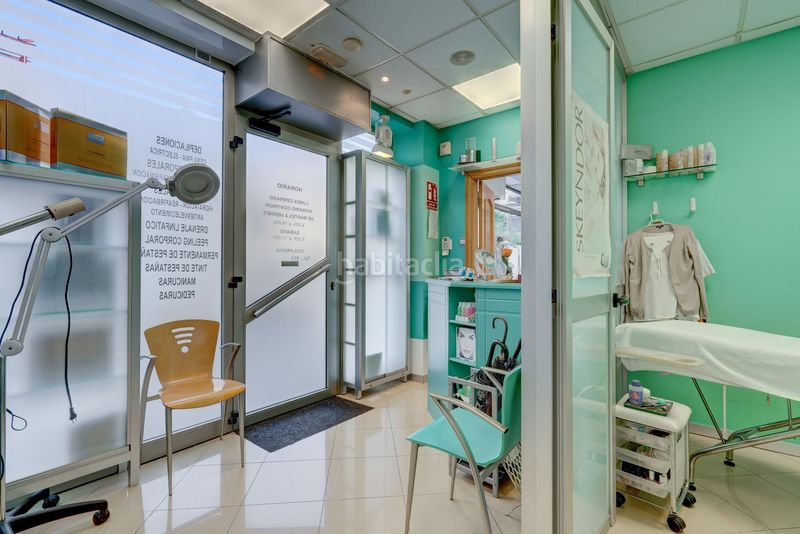 Foto ffeb0030-81b3-4004-b180-e22b39c54ea8. Locale commerciale in Pinar - Anaka - Belaskoenea Irun