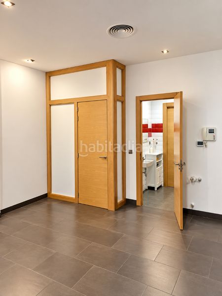 Foto dc3e75ae-ead9-4acc-8e37-19bf5e523843. Miete etagenwohnung mit heizung in Ador