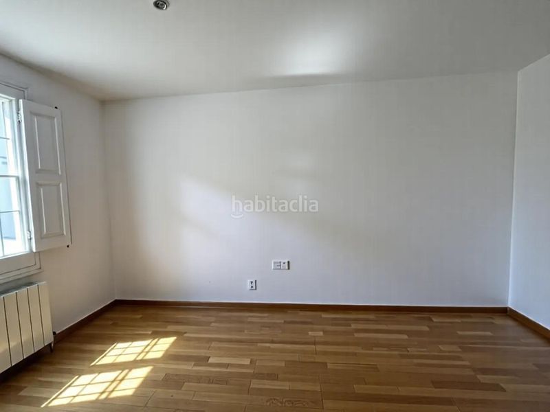 Foto b7b852d2-3654-49ae-8a0d-9332eafb15dd. Pis a St. Pere - Sta. Caterina - El Born Barcelona