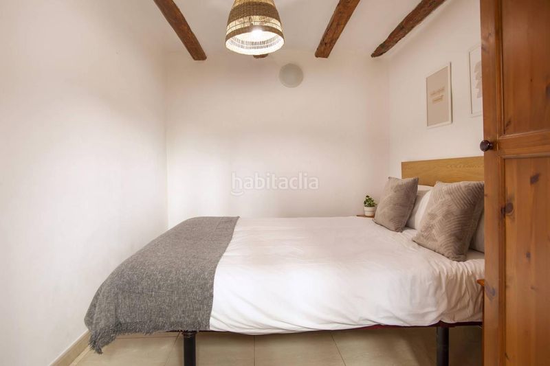 Foto fbabfdba-68d4-43c4-bcb6-f178272f37b9. Pis a St. Pere - Sta. Caterina - El Born Barcelona