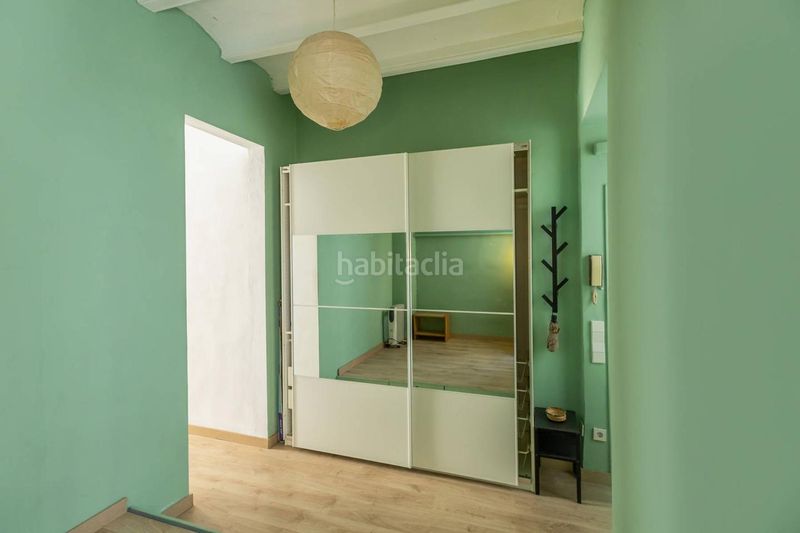 Foto 0e456fb6-9406-4bd3-87fe-89cf76d26f6a. Pis a Raval Barcelona