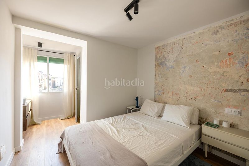Foto 53dbbf7c-8723-4179-9bdc-d8cd43e870c1. Pis a Raval Barcelona