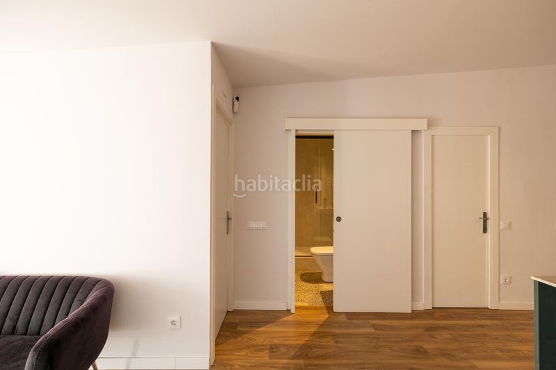 Foto b4fec763-f1b8-4f13-a6f1-6077078181fa. Pis a Raval Barcelona