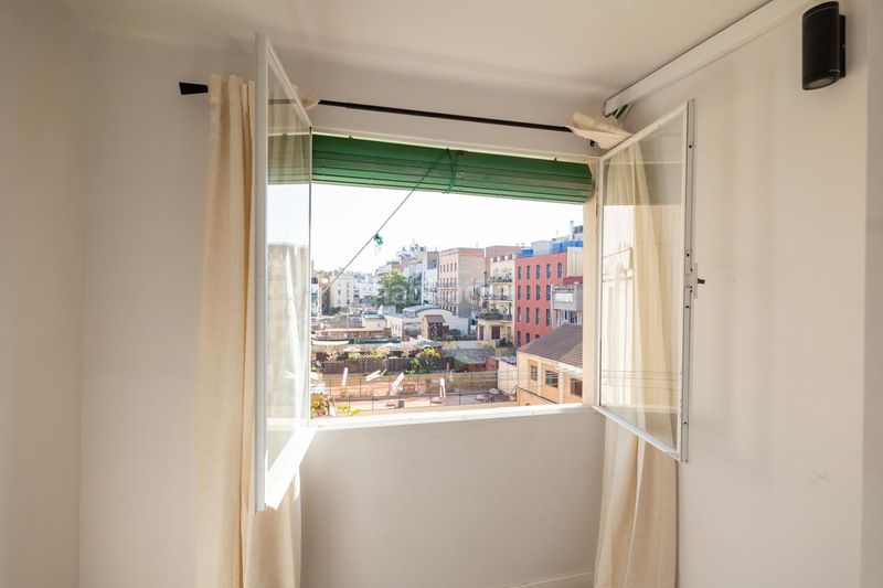 Foto fbd4e69c-69ae-4f54-8161-c93a2d80948e. Pis a Raval Barcelona