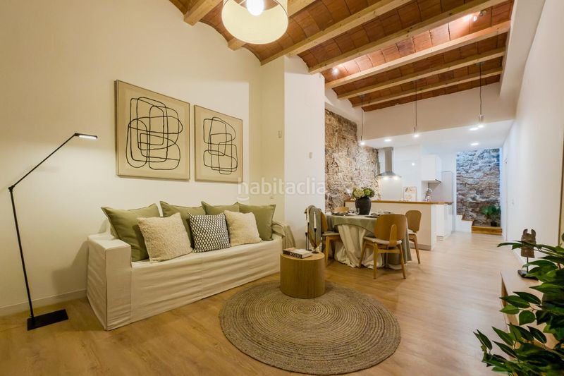 Foto 4fdacdba-ad0a-4c23-8641-cdeaf54f0592. Dúplex a Gòtic Barcelona