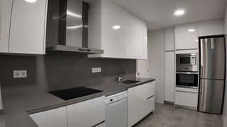 Pis a Sants. Piso de 107 m. totalmente reformado en les corts - sants