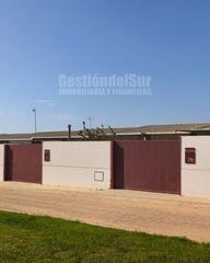 Fabrikhalle en Lepe. Ciudad del caballo