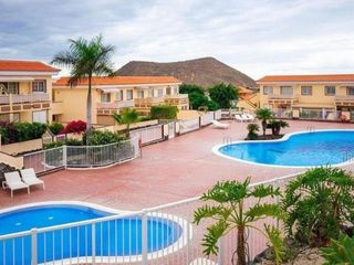 Pis en Chayofa. Chayofa. la finca. piso 60 m2 mas terraza 12 metros en urbanizac
