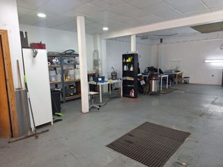Transfer Business premise in El Altet. Se traapasa lavadero de coches