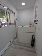 Traspàs Local Comercial  Carrer de troia. Se traapasa peluquería