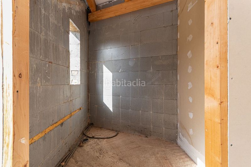 Foto 964da206-80b9-438b-880f-c18991be8dbf. Edificio en Cerceda