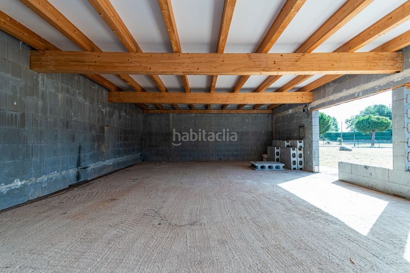 Foto b2d91b89-0234-4ac2-addd-4ed6e2927813. Edificio en Cerceda