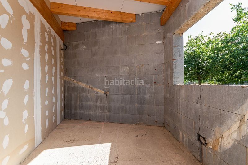 Foto d0620a3c-9d75-49e6-a767-d52e46bea9ce. Edificio en Cerceda