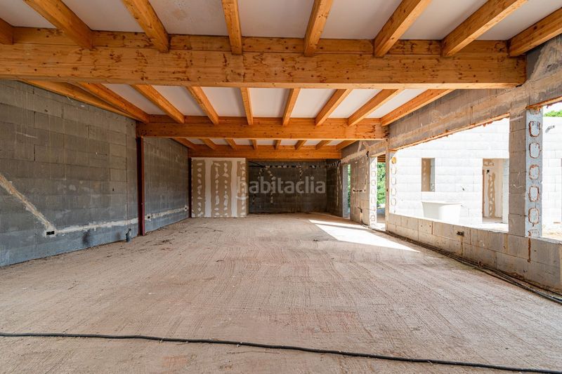 Foto e9648f39-c60b-4d98-adc8-d0667d794ecc. Edificio en Cerceda