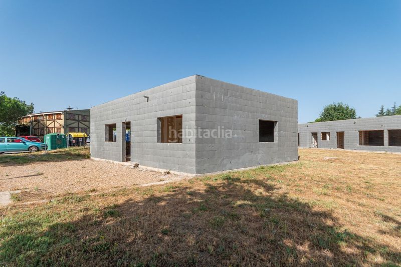 Foto ff6ba03e-2168-4681-90d4-67a7339b70e4. Edificio en Cerceda