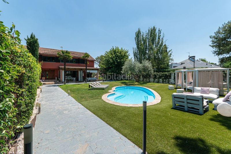 Foto 93dc3791-9ae2-41c7-b655-4d908fd801e0. Casa adossada amb calefacció a Bonanza Boadilla del Monte