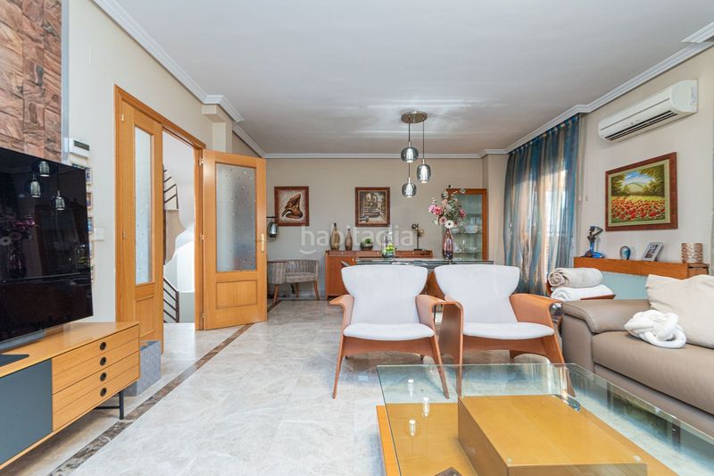 Foto c89e992e-d5bc-4612-aa2a-b0b732dcef3d. Casa amb calefacció a La Avanzada-La Cueva Fuenlabrada