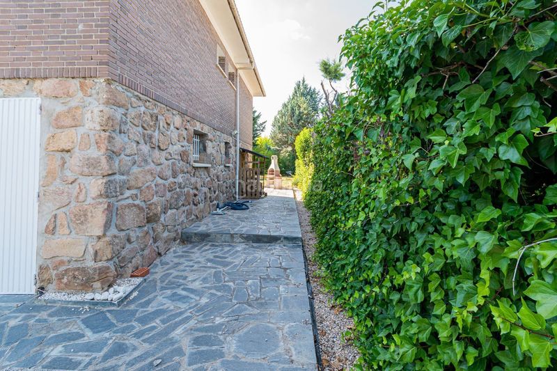Foto 0426a168-2215-4398-875a-778400cb8abd. Casa amb calefacció a Cerceda