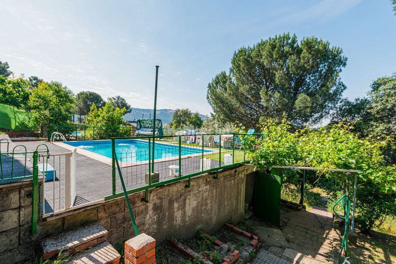 Foto f635508a-4b94-4a21-8aeb-845ed74914e9. Casa a Robledo de Chavela