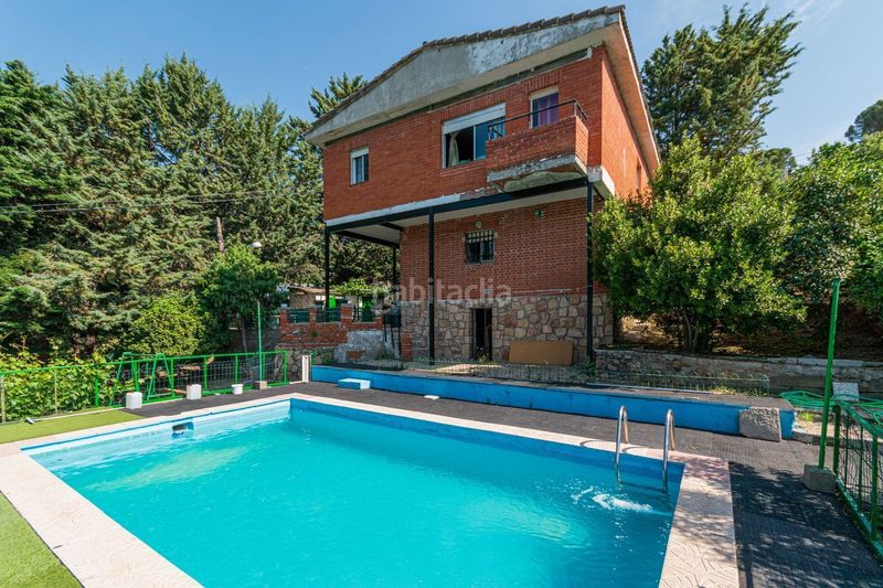 Foto f6e82b5a-4e44-41bd-8fa0-89540a7b828e. Casa a Robledo de Chavela
