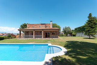 House in Soto de Viñuelas