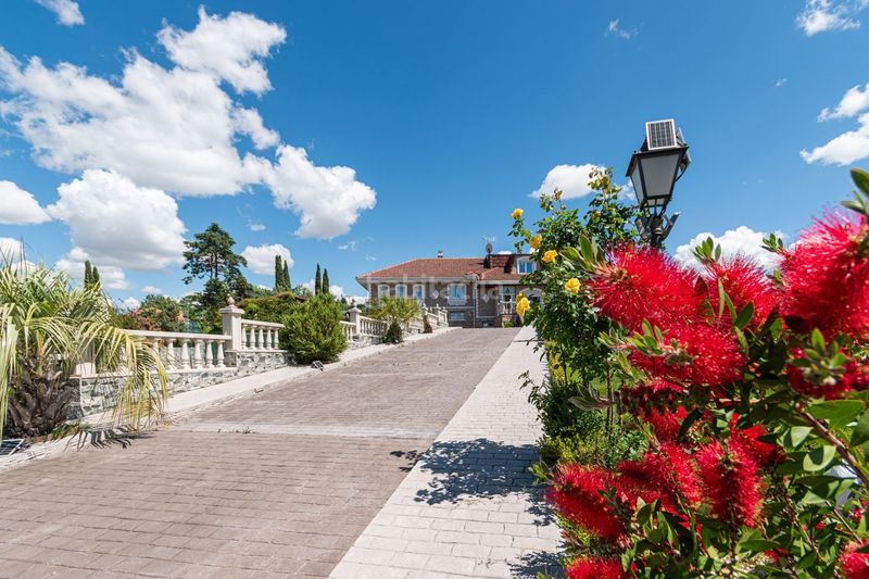 Foto cd72a7f3-9604-4002-abd9-a8c4f594a0e6. Casa amb calefacció a Santo Domingo