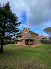 Haus in Becerril de la Sierra