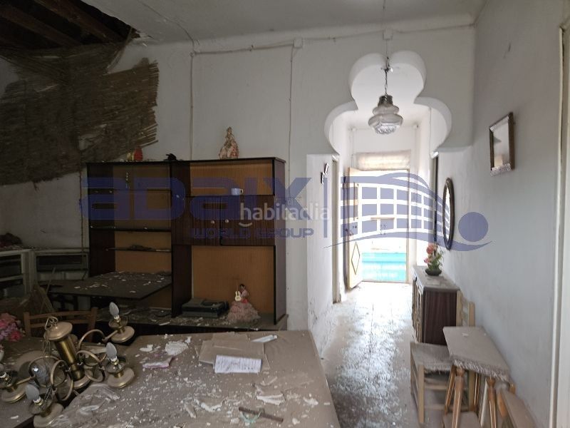 Foto 02f786df-0284-4458-990a-8330c1dbe2eb. Casa a calle de longuera a El Poblado - Abulagar Puertollano