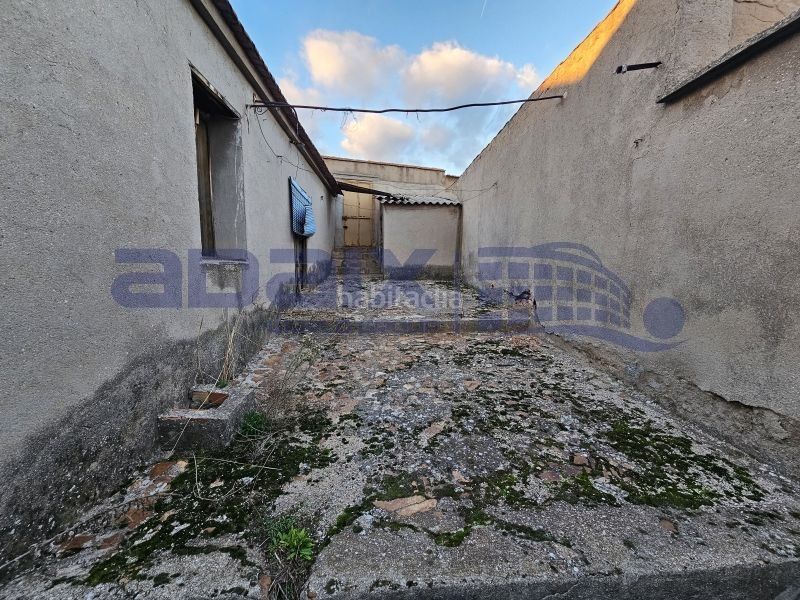 Foto 806f34f4-b787-40b3-b26a-2e0425d17dd0. Casa a calle de longuera a El Poblado - Abulagar Puertollano