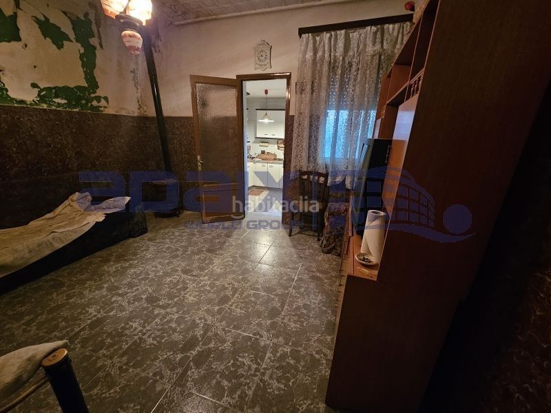 Foto a3b5857a-d41b-4756-bfa9-3f1308919d94. Casa a Centro Puertollano
