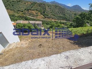 Terreno residencial en Calle calvario 59. Terreno urbano en venta en  fuencaliente, ciudad real