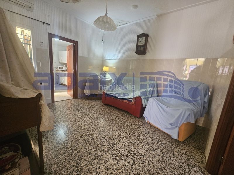 Foto 79a90ba7-f2f8-4011-bf85-f8221262cbf3. Casa amb aparcament a PAU 2-600 Puertollano