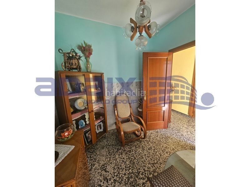 Foto 8a359b3d-b087-4050-aee5-35b2eea55c5b. Casa amb aparcament a PAU 2-600 Puertollano