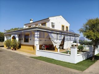 Casa  N/a. Casa en venta en  argamasilla de calatrava, ciudad real