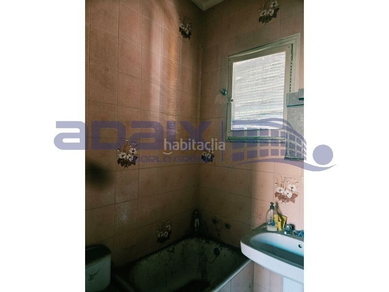 Foto 553daec1-3a6f-4c64-a342-c1f57d91008f. Casa en avenida primero de mayo casa en venta en , ciudad real en Puertollano