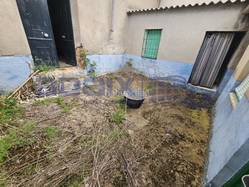 Foto 510f69d4-edd0-4e9e-ba27-062464d8f297. Casa a calle villar a El Poblado - Abulagar Puertollano