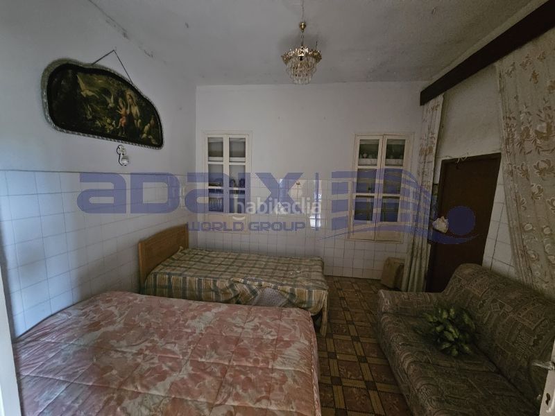Foto 9f4d7d01-fd83-4c53-9fdb-a5f6aba4aa23. Casa a calle villar a El Poblado - Abulagar Puertollano