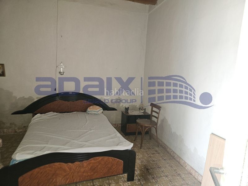 Foto c70bbb9e-0849-40eb-9100-8fbcef430528. Casa a calle villar a El Poblado - Abulagar Puertollano