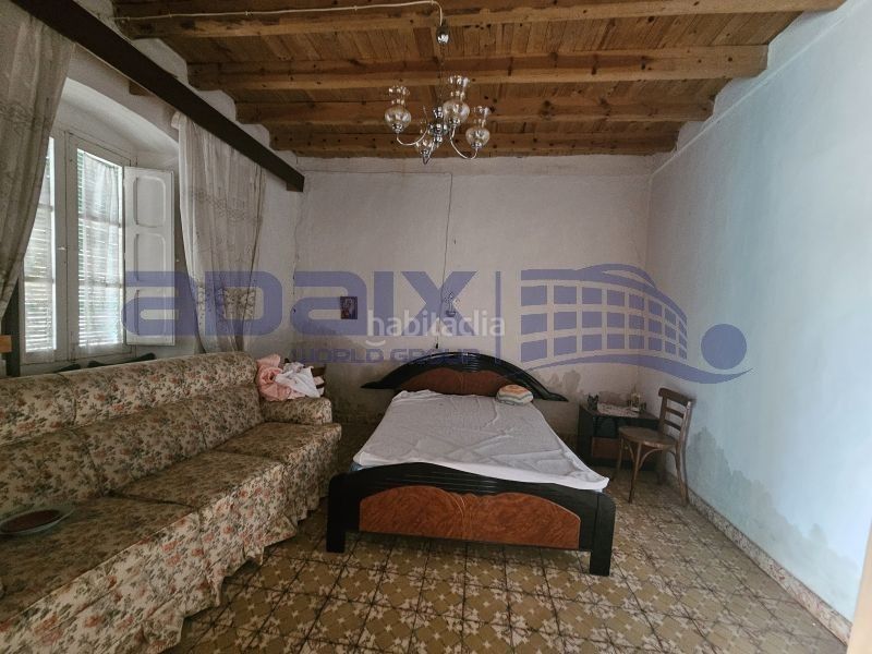 Foto c90d644d-89aa-49c5-b502-966d6353f846. Casa a calle villar a El Poblado - Abulagar Puertollano