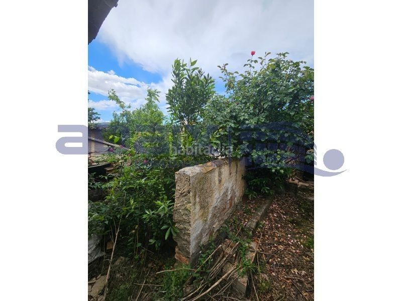 Foto f2f47a01-56e7-4196-bf2a-09315ffb408d. Casa a calle villar a El Poblado - Abulagar Puertollano