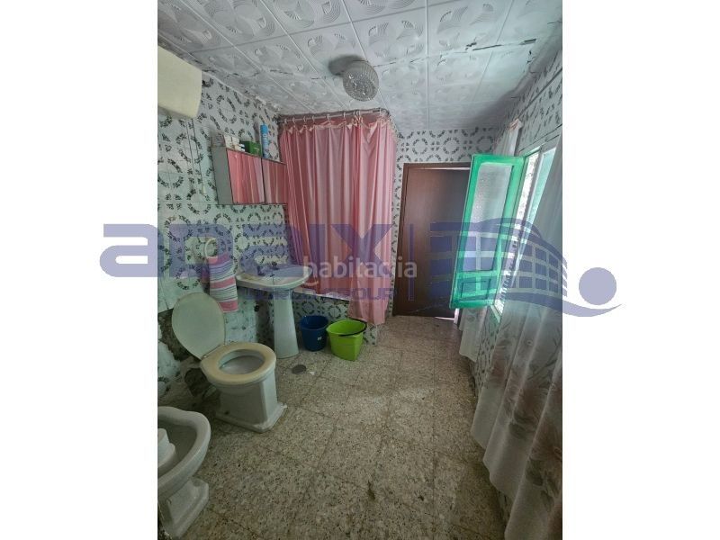 Foto f351b0c3-fe8f-4c79-bbdc-f5fc531ff71a. Casa a calle villar a El Poblado - Abulagar Puertollano