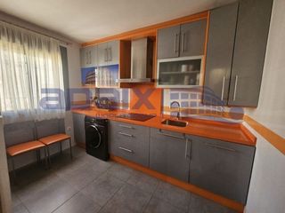 Casa adossada en Calle pinto. Adosado en venta en  argamasilla de calatrava, ciudad real
