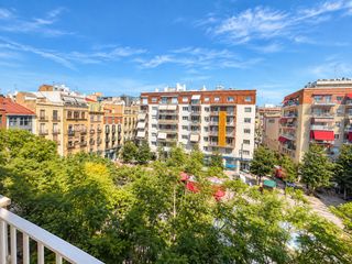 Appartamento in Plaça de Mossèn Cinto Verdaguer