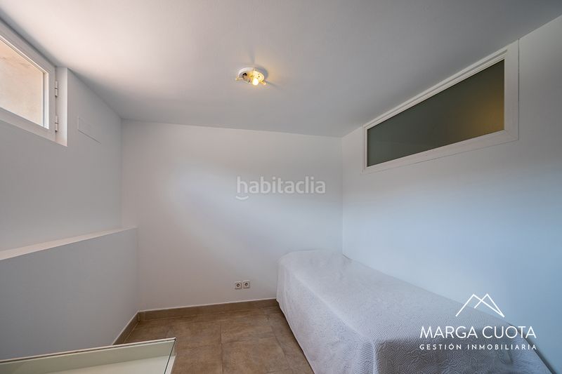 Foto 4c8a237c-3359-4165-9ece-05fd865a7a29. Xalet amb xemeneia calefacció a Mojadillas-Parque de las Infantas-El Paraiso Valdemorillo