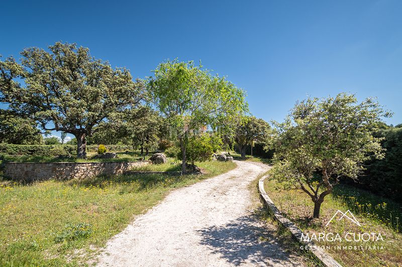 Foto 9d7c6216-f940-488f-b32a-7f82ab9a6312. Xalet amb xemeneia calefacció a Mojadillas-Parque de las Infantas-El Paraiso Valdemorillo