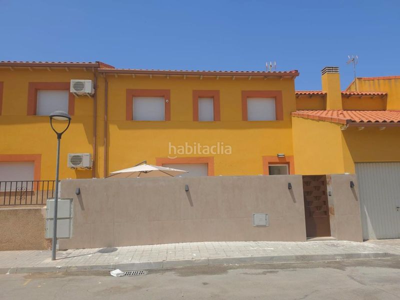 Foto f0ff22fd-5b12-4077-8003-92e4d4c4eed1. Casa adossada amb calefacció aparcament a Magán