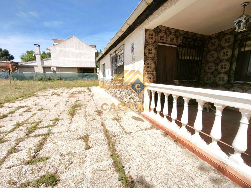 Foto 421b470f-8b45-4b58-a031-43e2047cf16c. House with heating parking in Colmenar de Oreja