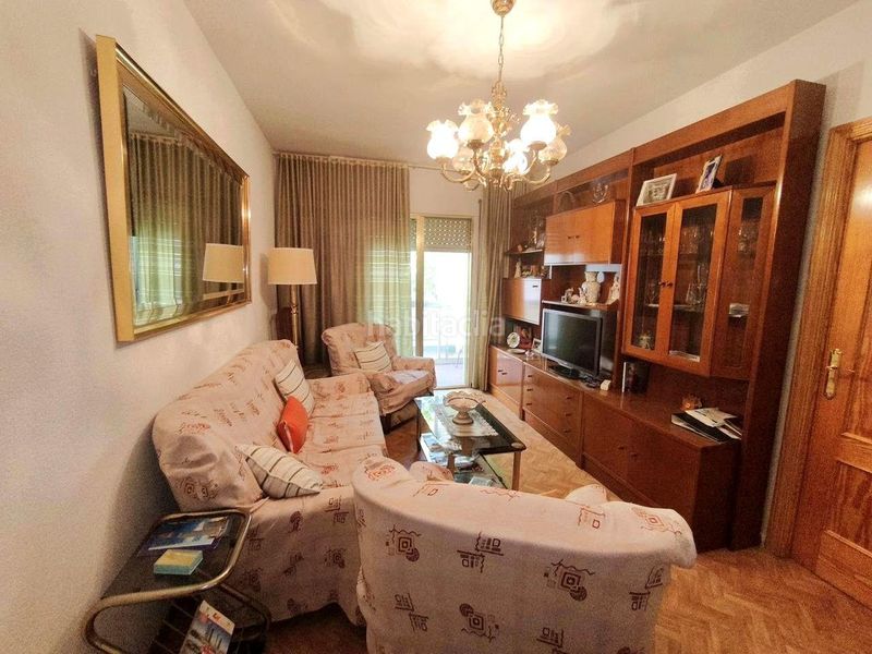 Foto 2bac2444-af65-49ac-b0de-35ad477fd638. Flat with heating in Portazgo Madrid