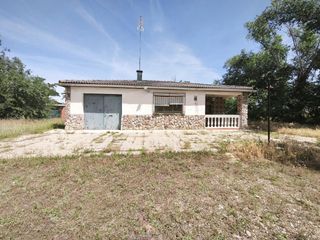Haus  Barrio de san miguel. Casa - finca urbanizable. colmenar de oreja