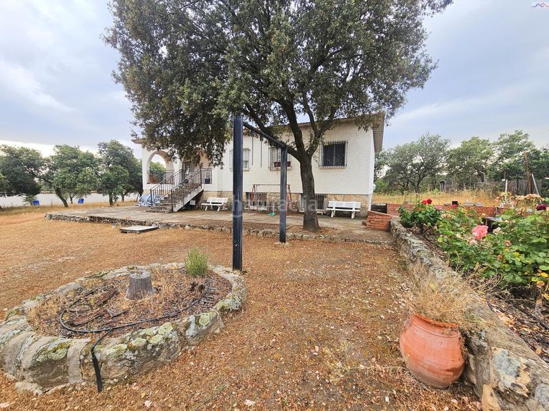 Foto a44c0a99-c24f-422a-b928-8f47f0612e89. Xalet amb xemeneia calefacció piscina a Villa del Prado